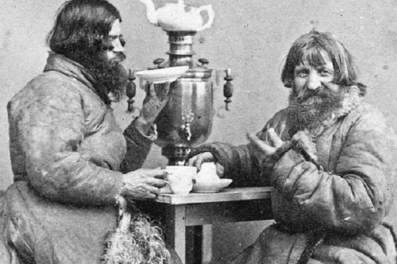 Тёплые напитки Руси: медовуха, сбитень и другие согревающие рецепты